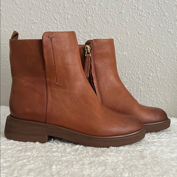 Franco Sarto Women’s Size 5.5 100% Genuine Leather Beam Ankle Boots in Cognac - Picture 1 of 11